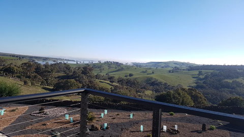 Jinji's Edge Escape - Accommodation Asia 2