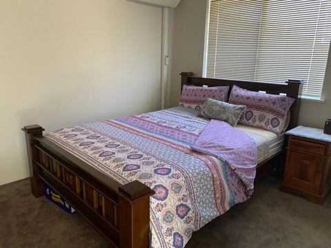 Joondalup Guest Home - Accommodation Guide 1