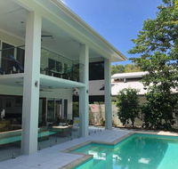 Kallista Ocean Edge Estate Palm Cove 5 min to the beach and restaurants