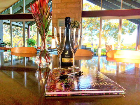 Kenwood Bank Vineyard Retreat - Accommodation Asia 1