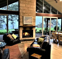 Kenwood Bank Vineyard Retreat - Accommodation Asia