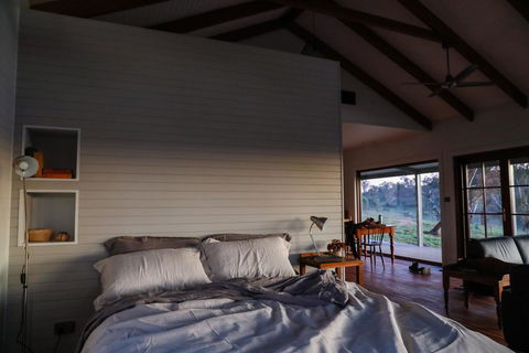 Kestrel Nest EcoHut - Accommodation Asia 2