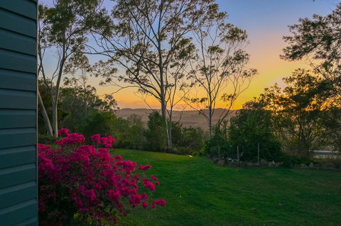 Kiambram Country Cottages - Accommodation Guide 0