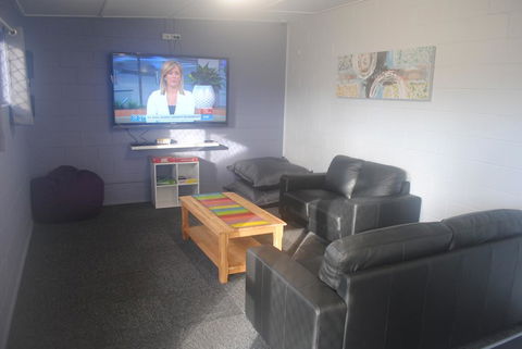 Kingaroy Holiday Park - Accommodation Guide 1
