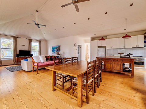 Kinsale Cottage - Accommodation Asia 3