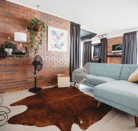 Kirra Hill Coolangatta Renovated Apt w Beach Views - Accommodation Asia
