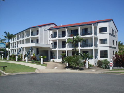L'Amor Holiday Apartments - Accommodation Asia 0