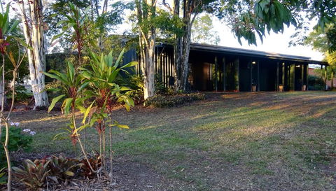 Lagoon Pocket Bed & Breakfast - Accommodation Asia 0