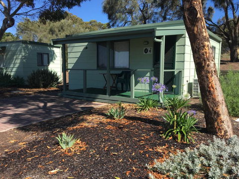 Lake Albert Caravan Park - Accommodation Asia 0