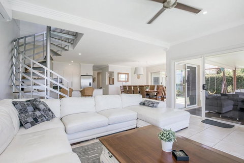 Lakehouse Family Oasis By Getastay - Accommodation Asia 2