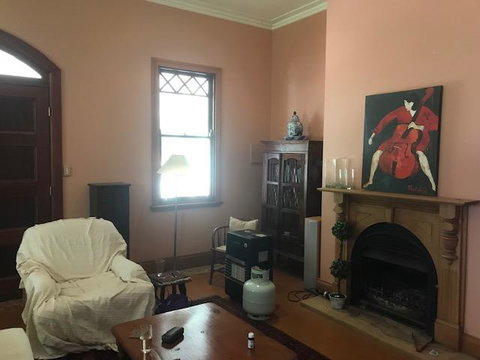 Lakehouse Two Maleny - Accommodation Guide 2