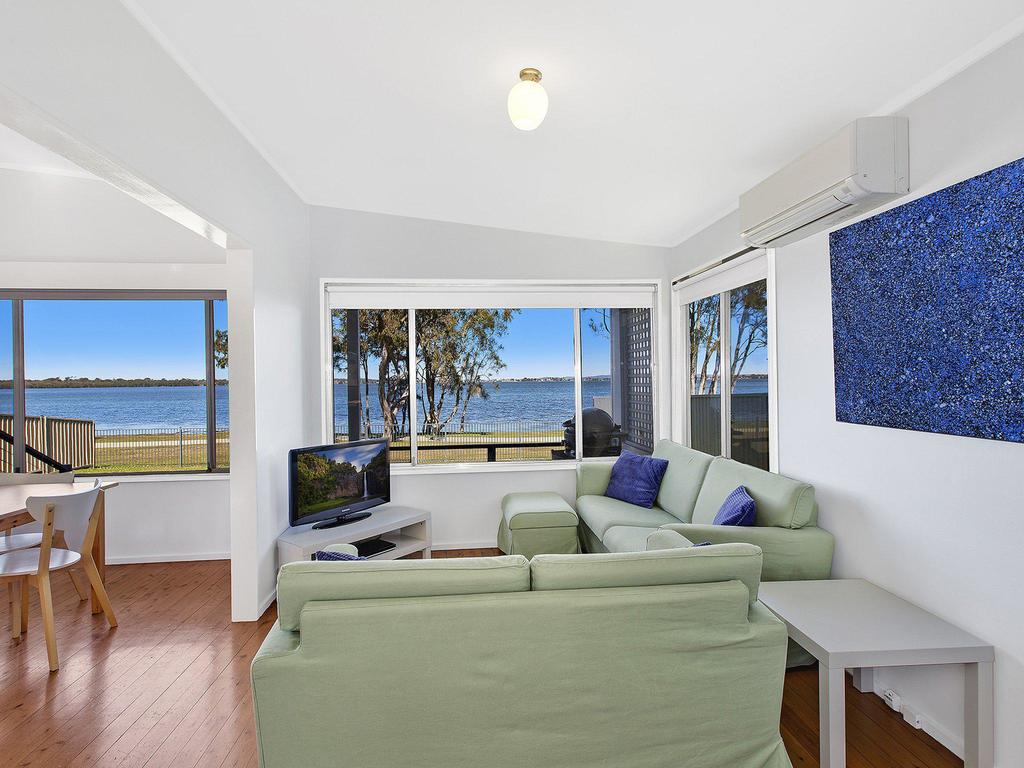 Buff Point NSW Accommodation Asia