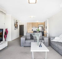 Lakeside Family Oasis with Pool Gym and Balcony - Accommodation China