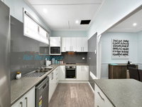 Lakeside House  Cabin