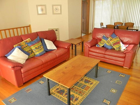 LAKESIDE2 - Accommodation China 1