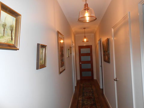 Lakeview - Accommodation Asia 1