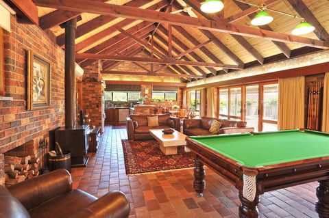Langbrook Cottages - Accommodation Asia 3