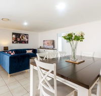 Large Executive and Family Home - Flinders View - Accommodation Asia