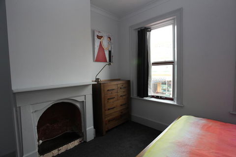 Latrobe Art Apartments - Accommodation Asia 3