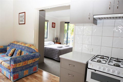 Lazy Acres Caravan Park - Accommodation Asia 2
