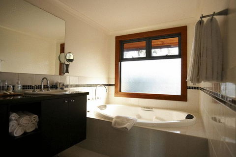 Lazy River Boutique Bed & Breakfast - Accommodation Asia 2
