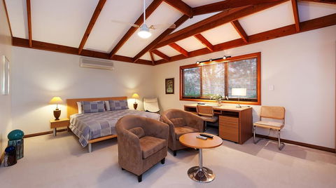LeCamah Hill - Accommodation Guide 0