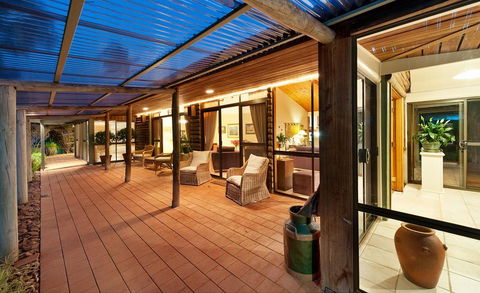 LeCamah Hill - Accommodation Guide 1