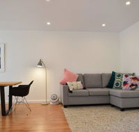 Light And Airy North Bondi Apartment - Accommodation Guide