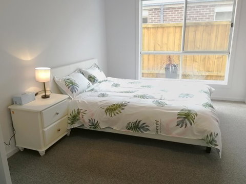 Lily Family - Accommodation Guide 1