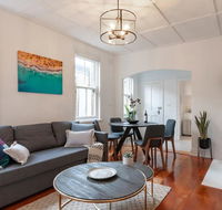 Luxurious Heritage Home with Harbour Bridge Views - Accommodation Asia