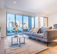 Luxurious Townhouse With Natural Light In Rosebery - Accommodation Asia