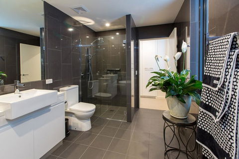 Luxury Four Bedroom Apartment - Accommodation Asia 2