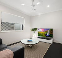 Luxury Home close to Sleemans QE2 Hospital  Griffith Uni - Accommodation Asia