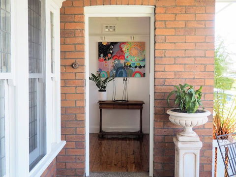 LUXURY IN THE ABSOLUTE HEART OF THE CBD - Accommodation Asia 0