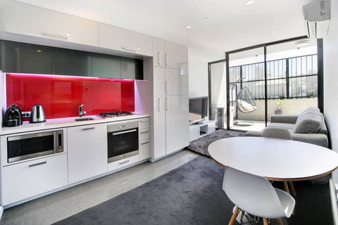 Luxury Large Modern Apartment Close To City, Parks, Shops And Public Transport - Accommodation Guide 1