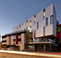 Luxury large modern apartment close to city parks shops and public transport - Accommodation Guide