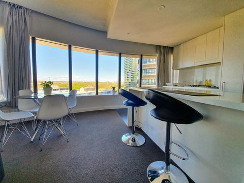Luxury Level 2-bed 2-bath City View Apt In Olympic Park - Accommodation Asia 1