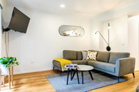 Luxury Spacious 2 Bedroom Fitzroy Apartment