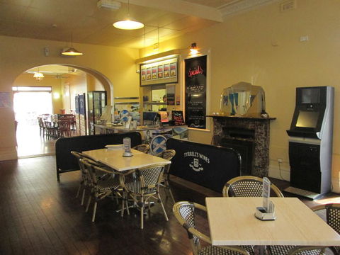 Maclean Hotel - Accommodation Asia 2