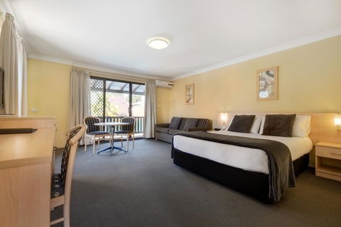 Maclin Lodge Motel - Accommodation Asia 2