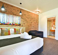 Macquarie Inn