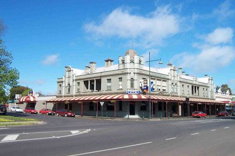 Madden's Commercial Hotel - Accommodation Asia 0