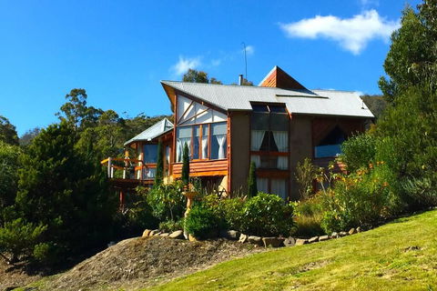 MAGICAL MOUNTAIN RETREAT - 20 Mins To CBD And Only 10 To MONA! - Accommodation Asia 3