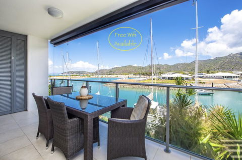 Magnetic Blue Waterfront Apartments - Accommodation Asia 0