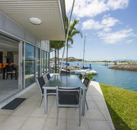 Magnetic Docks Townhouse 1 - Accommodation China