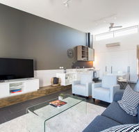Magnificent Apartment  FREE car park near CBD - Accommodation Asia