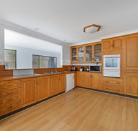 Malibu Holiday House 6 Dulconghi Street - Accommodation Asia