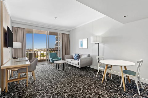 Mantra Twin Towns - Accommodation China 2
