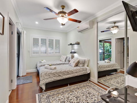 Margate House - Accommodation Guide 2