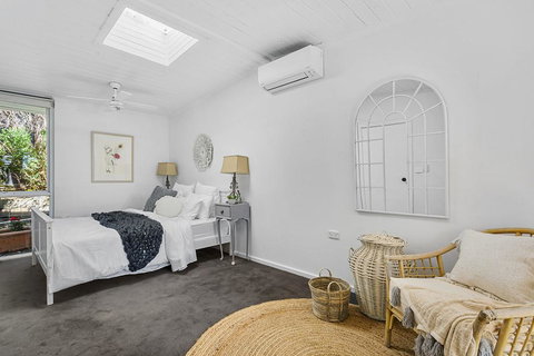 MARTHA COTTAGE - MT MARTHA - Accommodation Asia 3